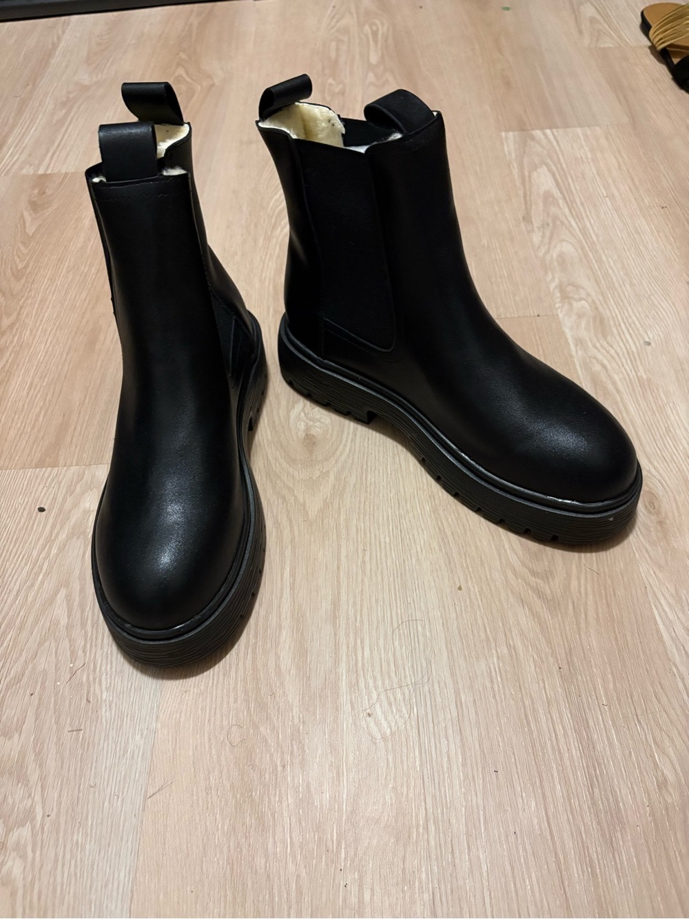 Women's Black Chelsea Platform Boots